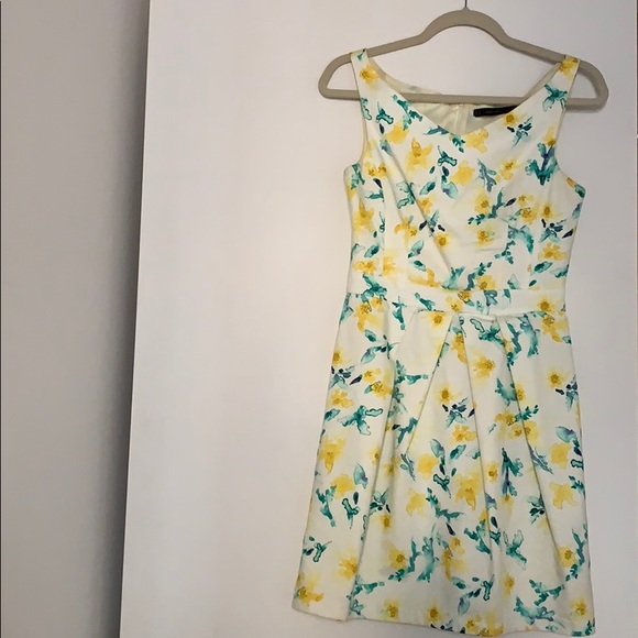 Floral dress - Picture 1 of 3